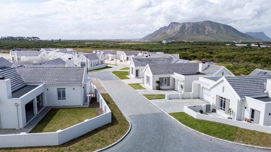 2 Bedroom Property for Sale in Kleinbaai Western Cape